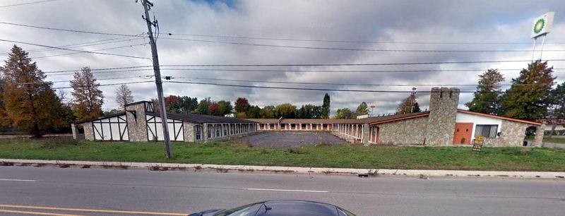 Super 7 Inn & Suites Saginaw (Saginaw Inn, Knights Inn) - 2015 Street View (newer photo)